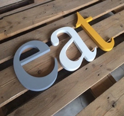 customised signages & name plates designers customised-signages-and-name-plates-designers